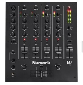 Location table de mixage Numark Montpellier - Hérault